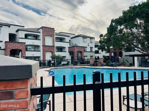 Photo of 3302 N 7th Street #111, Phoenix, AZ 85014 (MLS # 6944970)