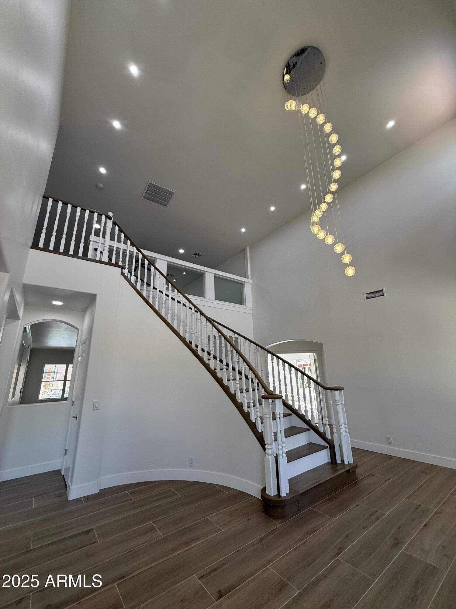 6337 W DEER VALLEY Road