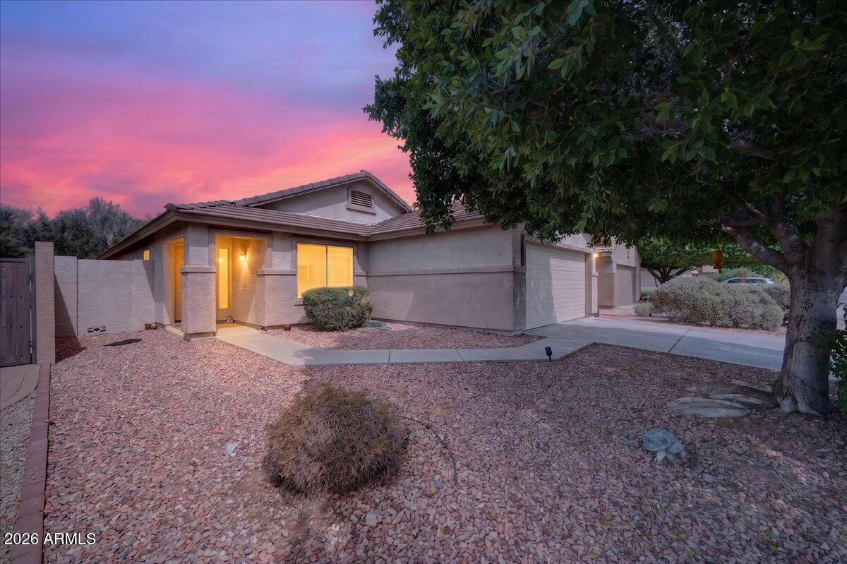Photo 1 of 31 — 20270 N 82nd Lane N, Peoria, AZ 85382