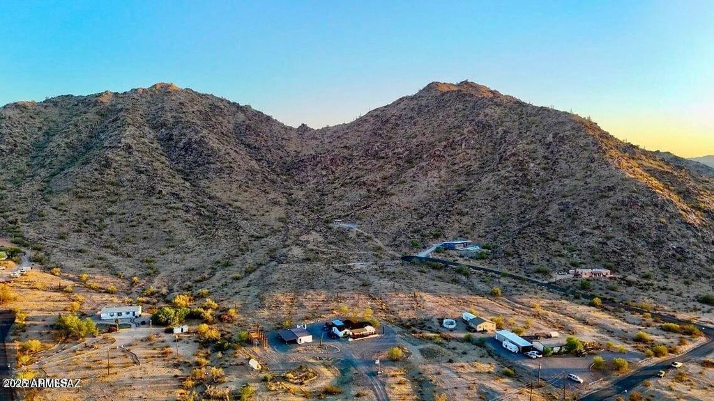 Photo of 0 N Warren Lot #1 1.25 Acre, Maricopa, AZ 85139 (MLS # 6918587)