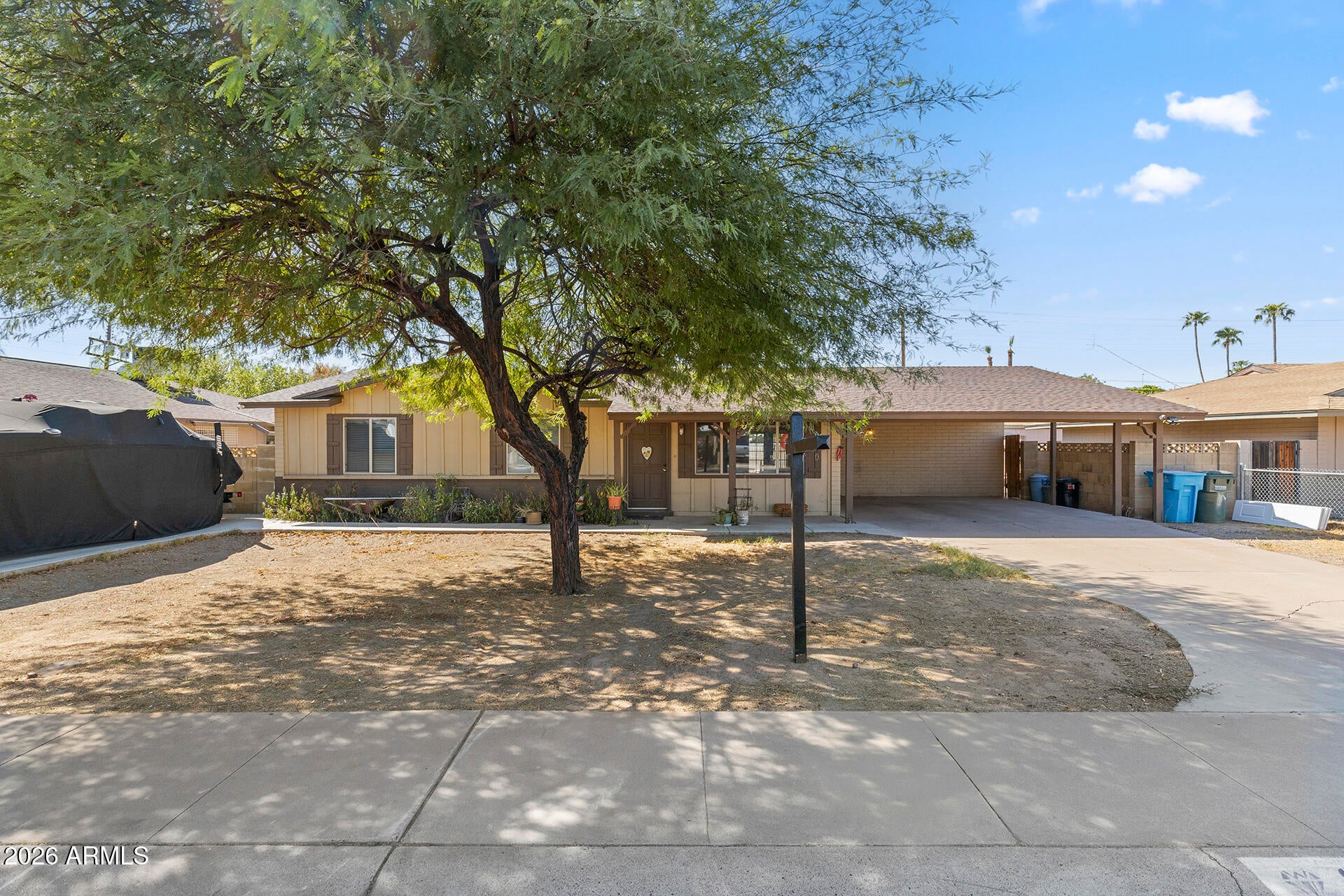 2321 W ROSE Lane