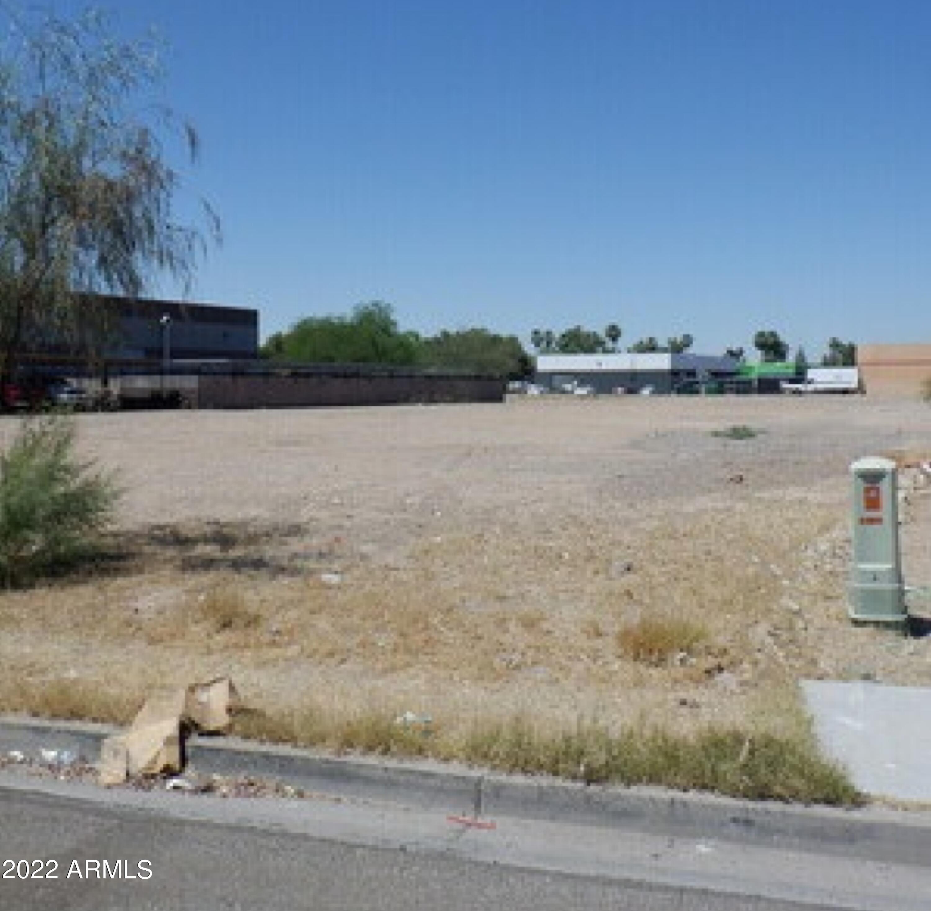 2824 N 36th Avenue 35