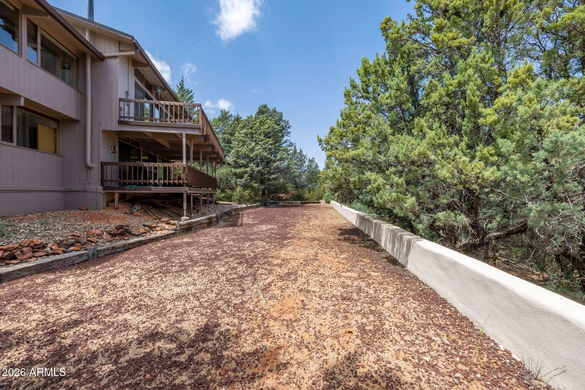 ROLLING HILLS ESTATES 3 - Residential