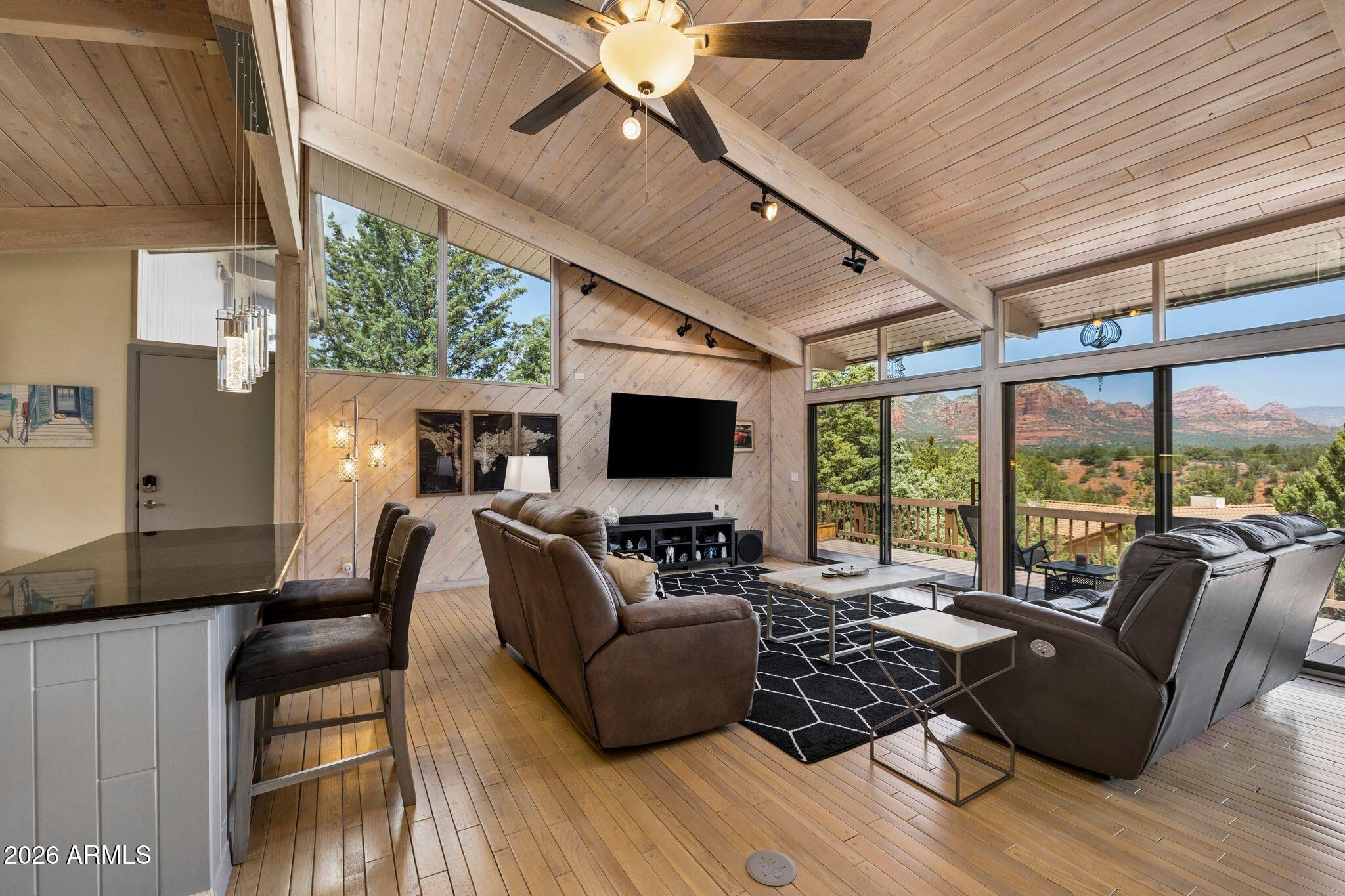 ROLLING HILLS ESTATES 3 - Residential