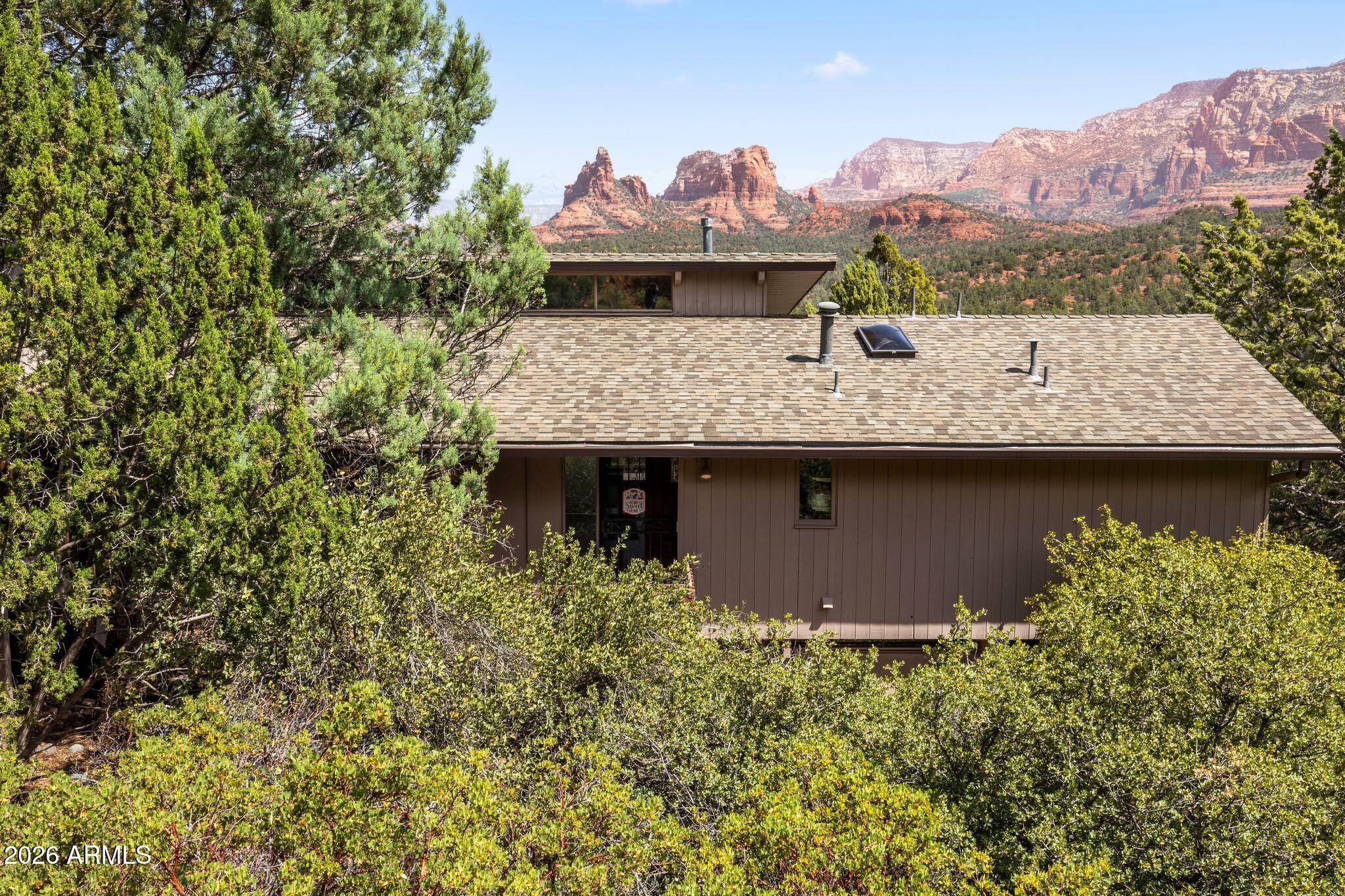 ROLLING HILLS ESTATES 3 - Residential