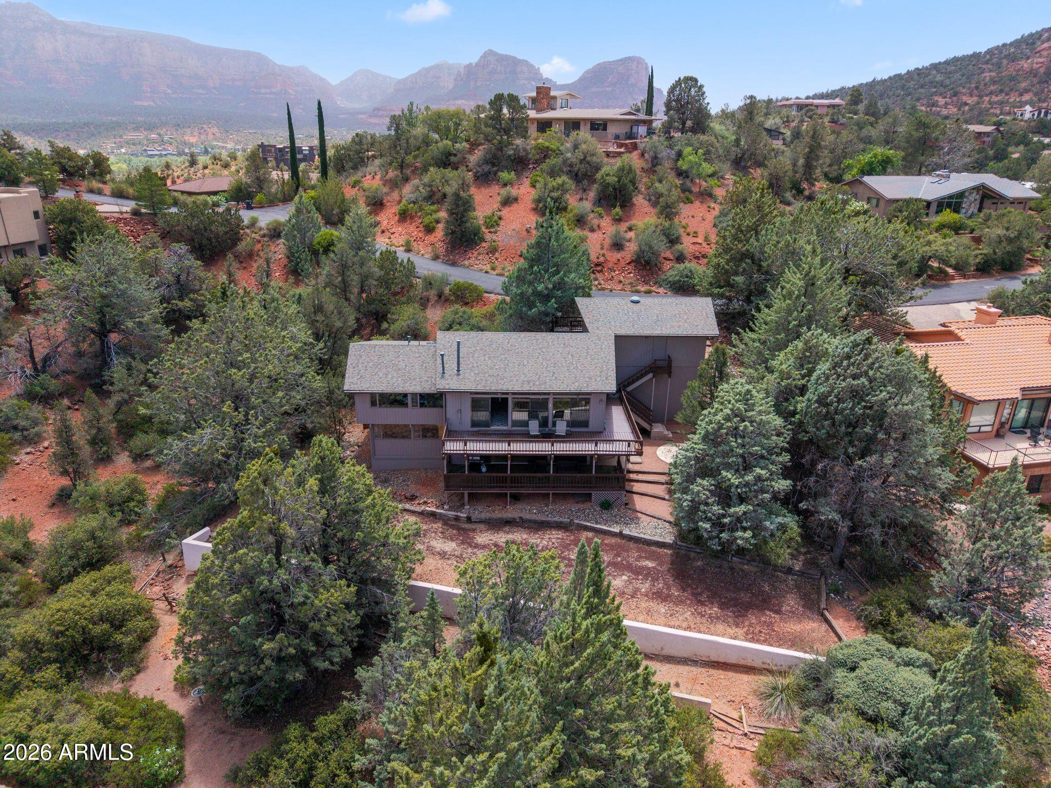 ROLLING HILLS ESTATES 3 - Residential