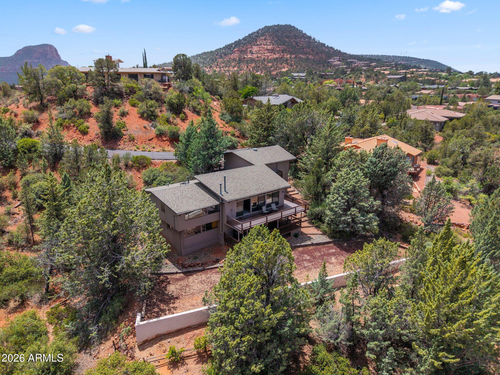 ROLLING HILLS ESTATES 3 - Residential
