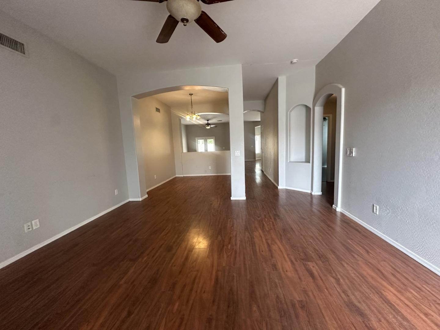 1271 N Fresno Street