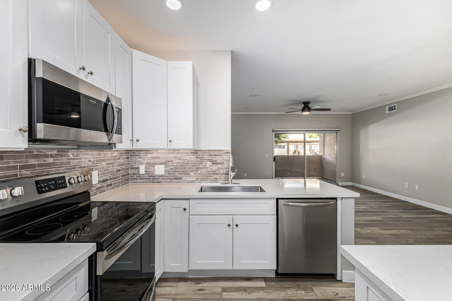 16013 S DESERT FOOTHILLS Parkway 1129