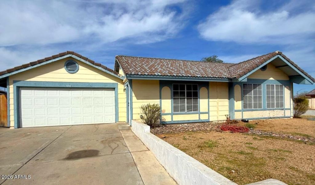 Photo of 5704 W Villa Theresa Drive, Glendale, AZ 85308 (MLS # 6989672)