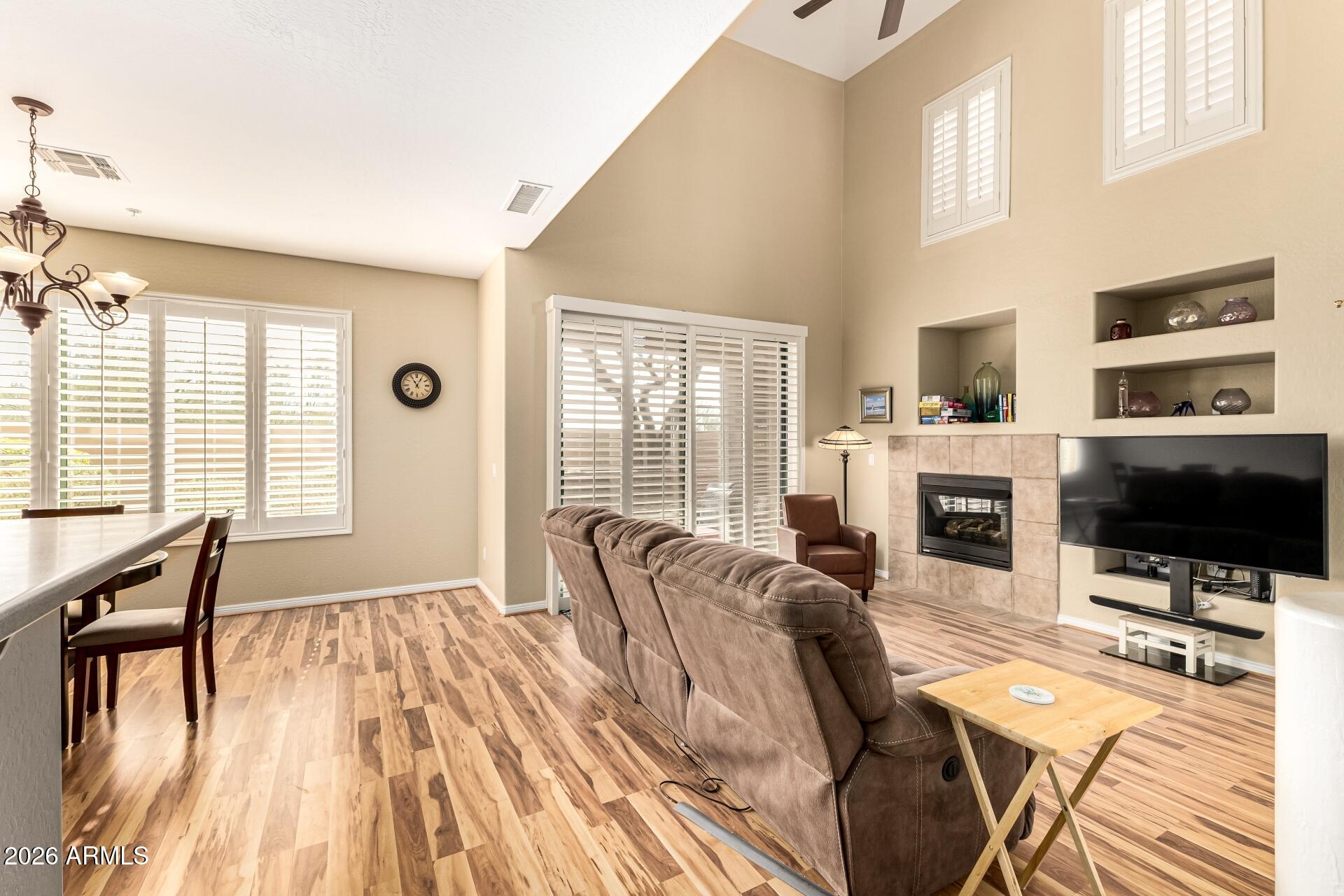 19550 N GRAYHAWK Drive 1074