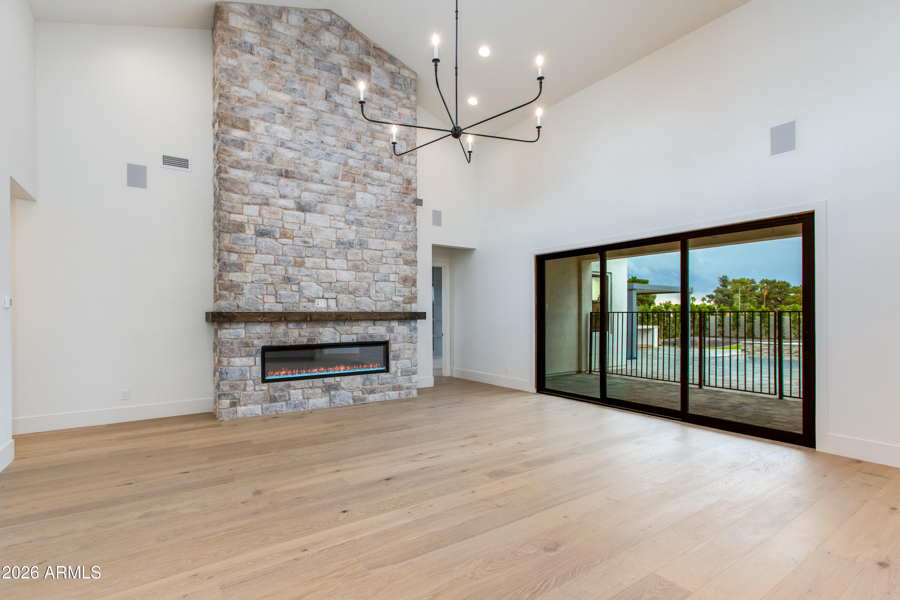 5928 E LARKSPUR Drive