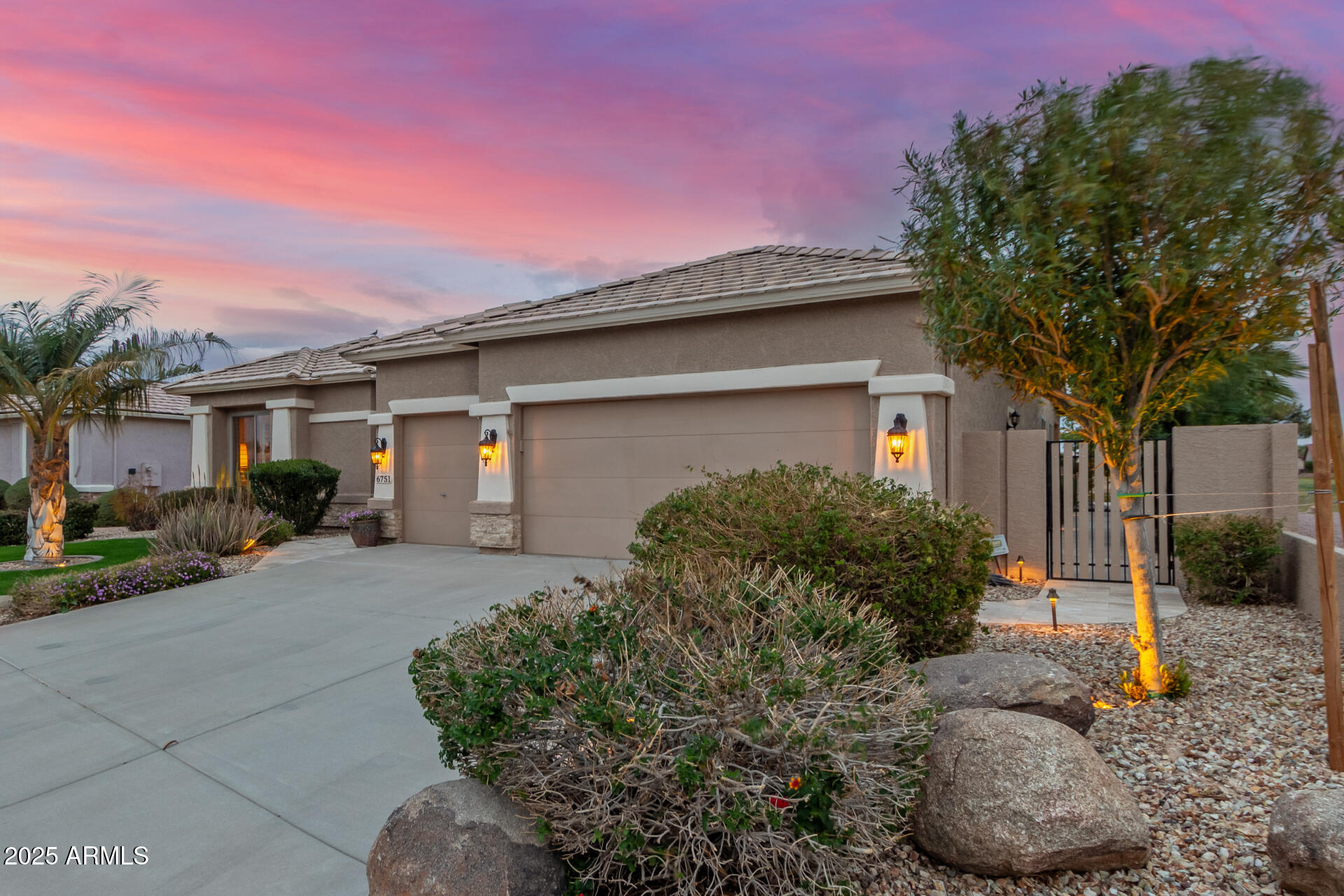 6751 S CALLAWAY Drive