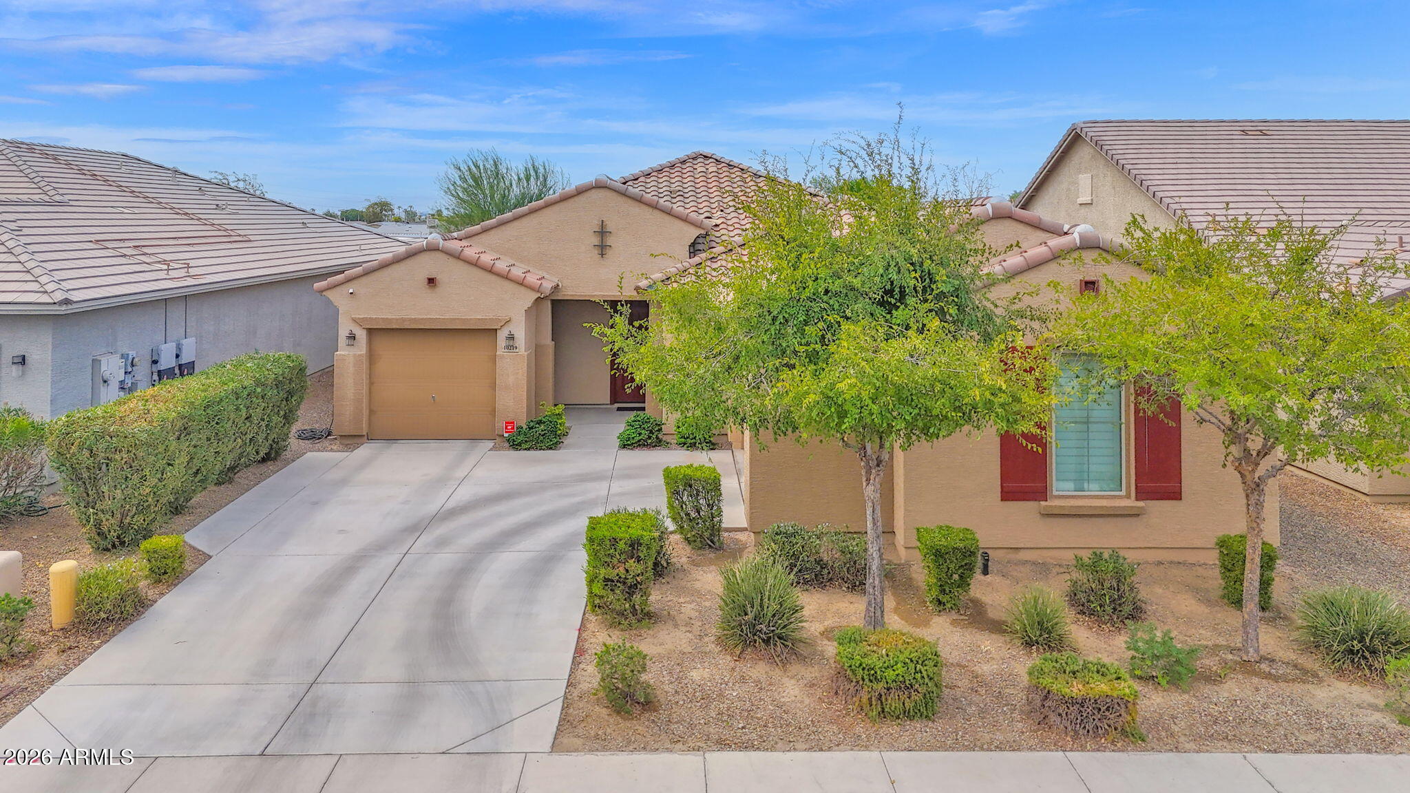 10219 W LAWRENCE Lane