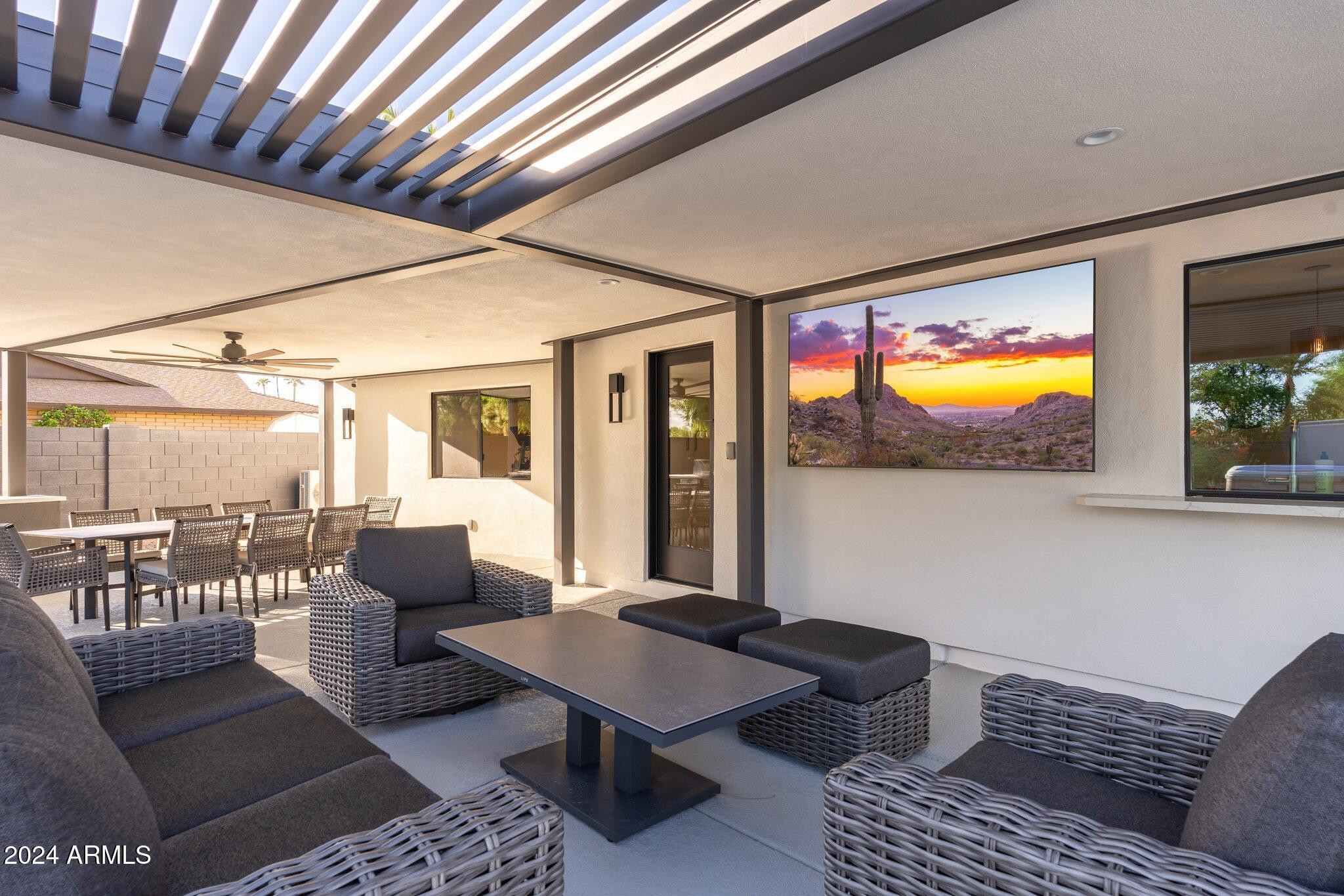 6025 E Charter Oak Road