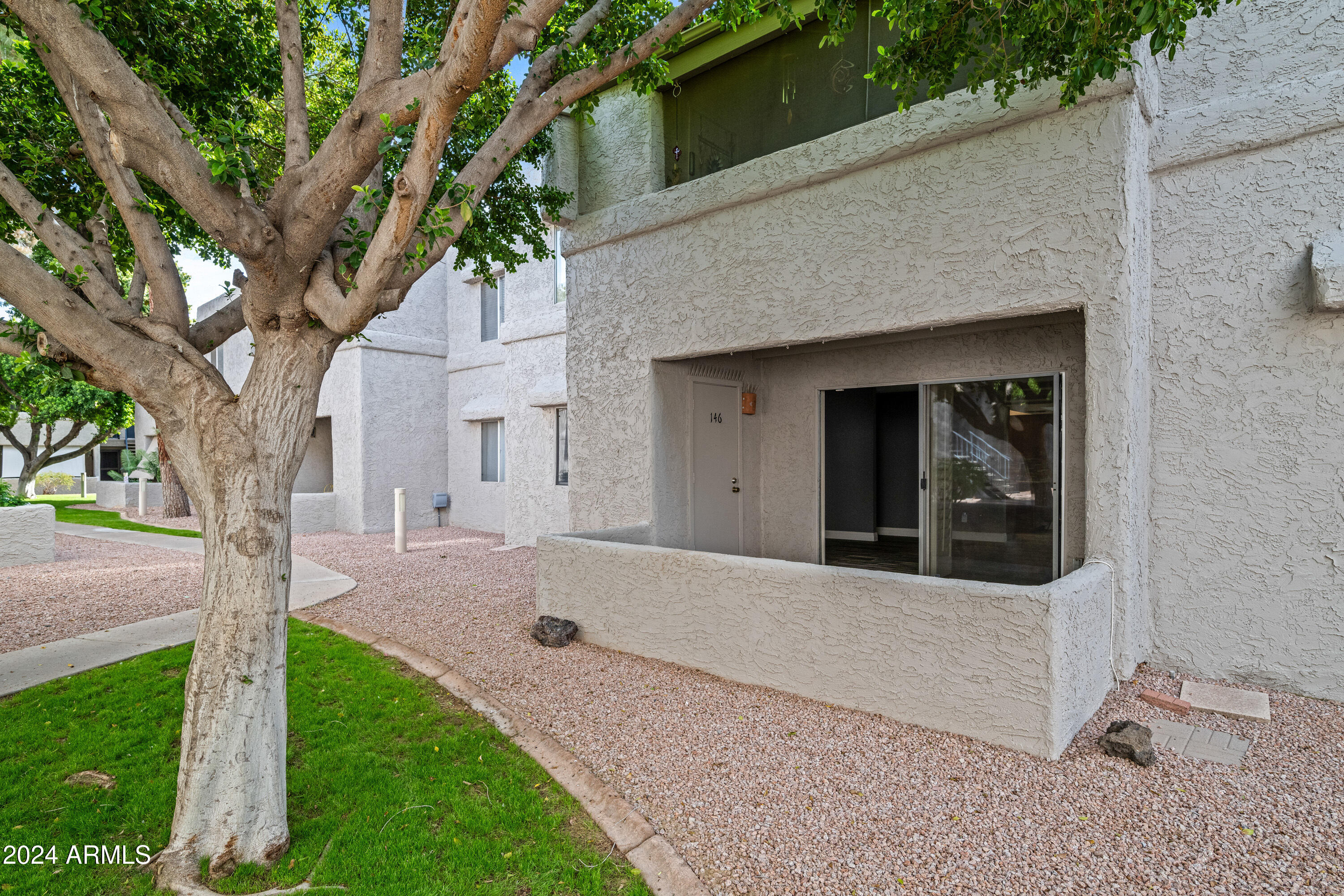 Phoenix, Arizona 85032, United States, 2 Bedrooms Bedrooms, ,2 BathroomsBathrooms,Residential,Pending,23783