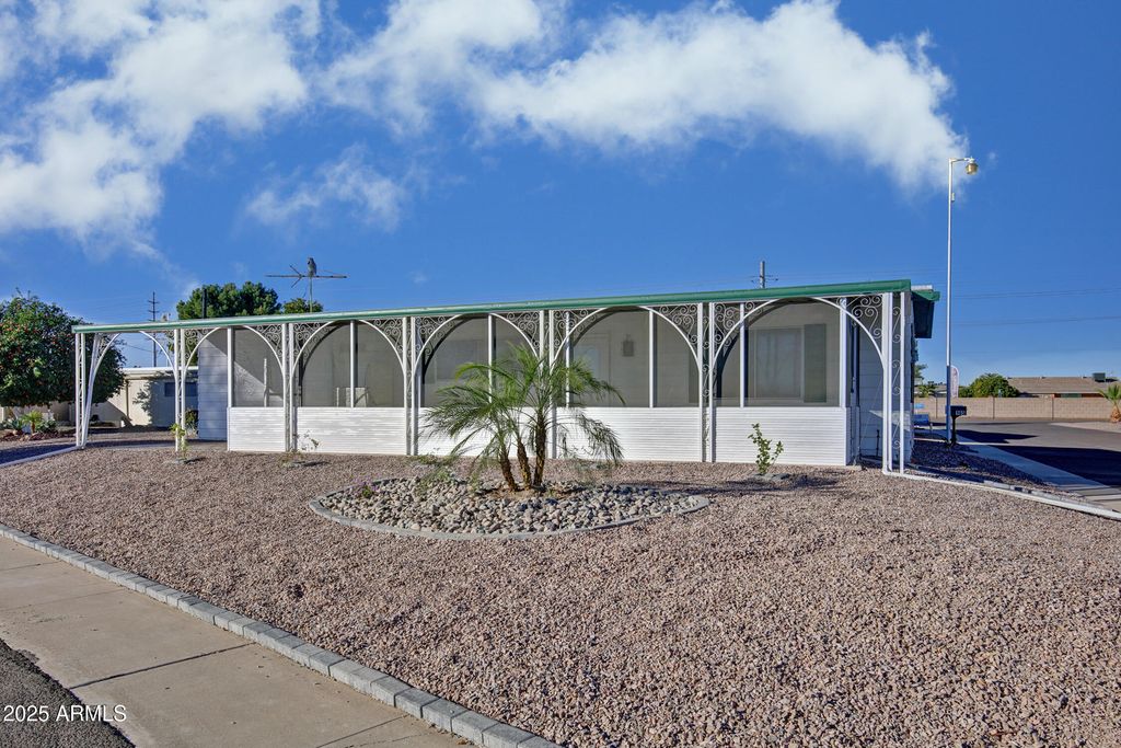 Photo of 10201 N 99th Avenue #165, Peoria, AZ 85345 (MLS # 6965639)