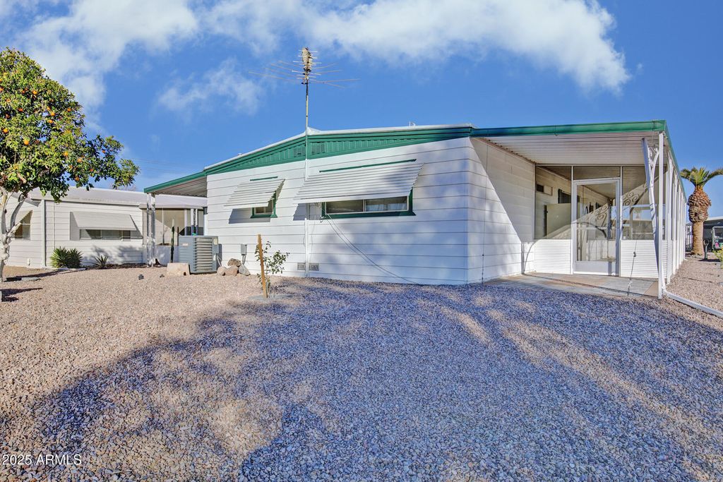 Photo of 10201 N 99th Avenue #165, Peoria, AZ 85345 (MLS # 6965639)