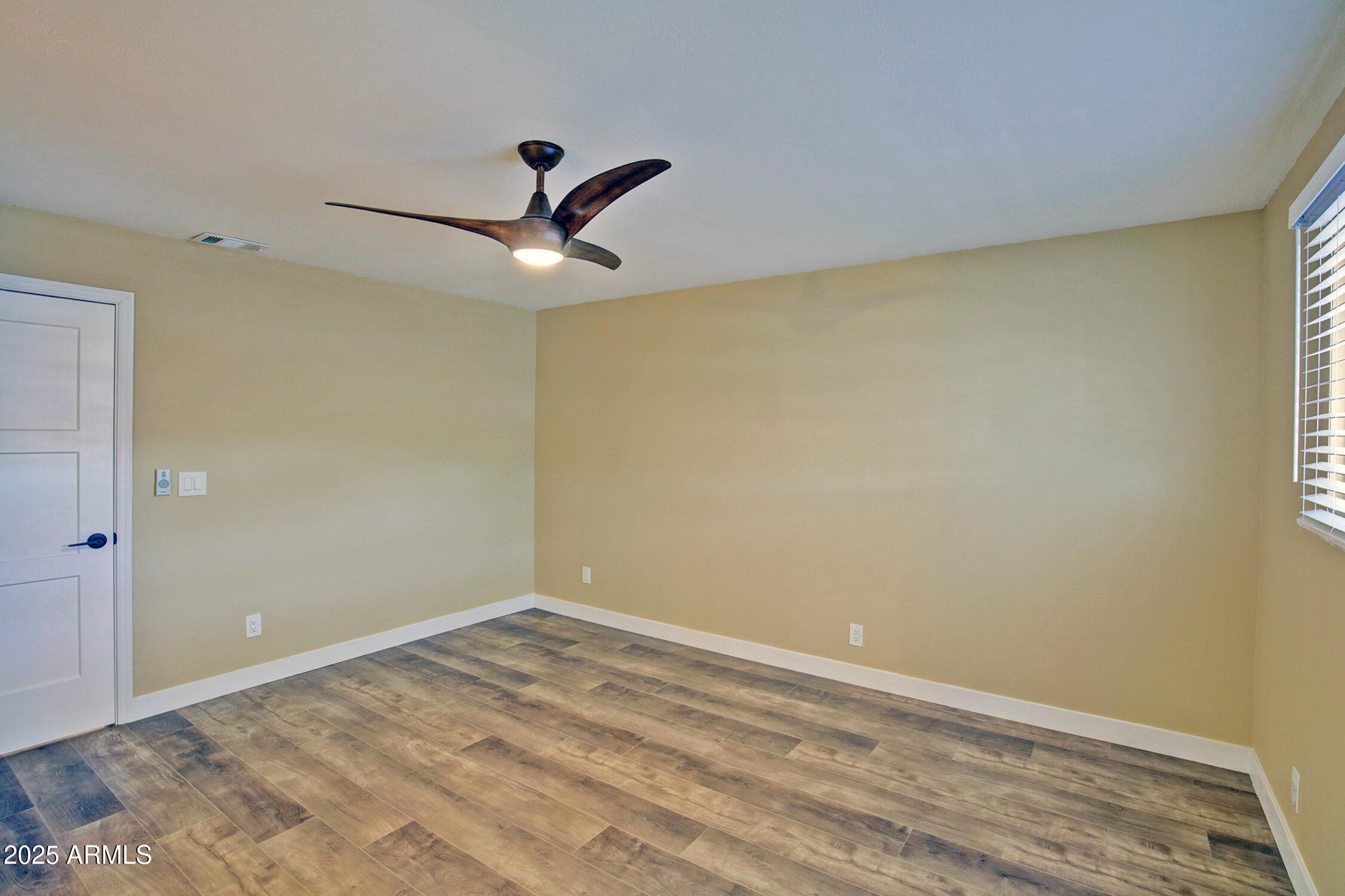 10201 N 99TH Avenue 165