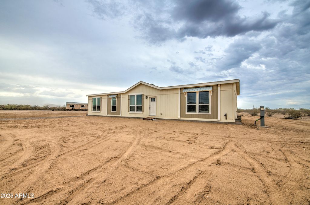 Photo of 37392 W Durango Avenue, Tonopah, AZ 85354 (MLS # 6911204)