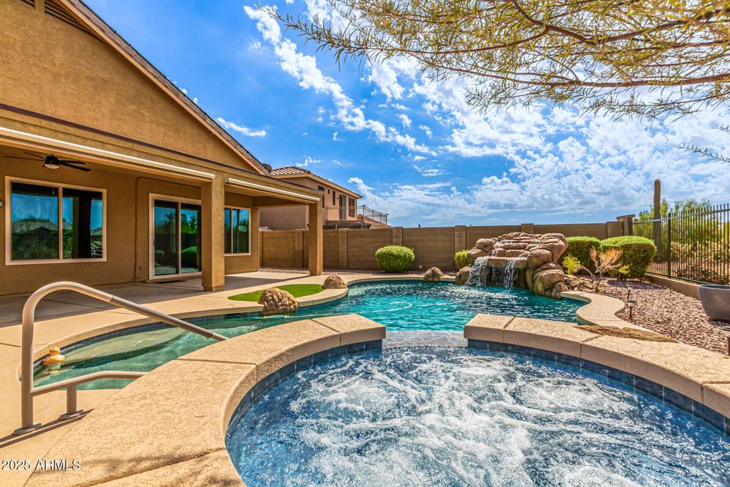 Photo of 41122 N Majesty Way, Anthem, AZ 85086 (MLS # 6923222)