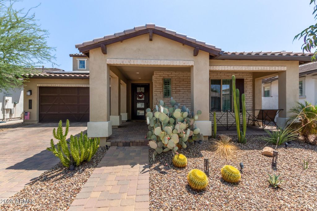 Photo of 1657 S Henry Lane, Gilbert, AZ 85295 (MLS # 6994496)