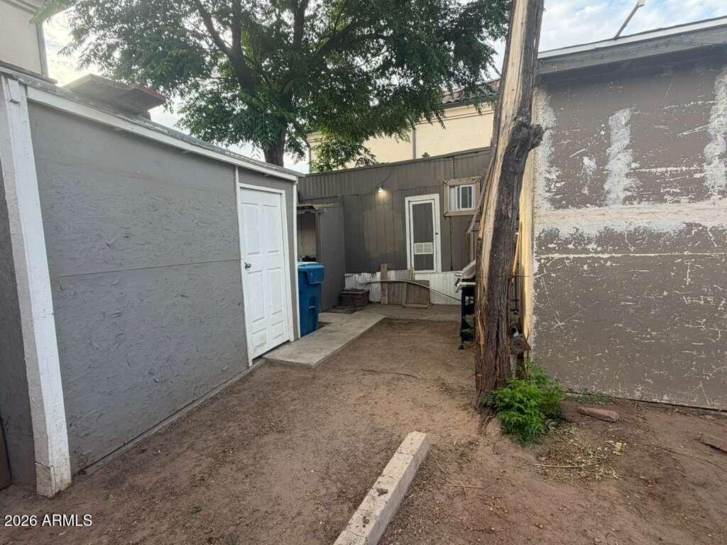 3240 E SOUTHERN Avenue 75