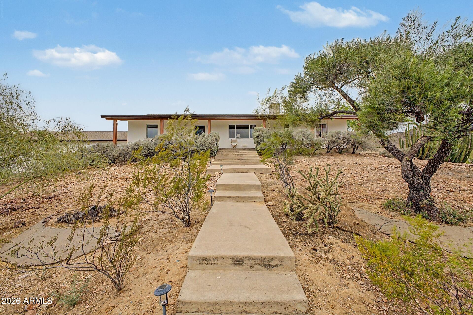 1702 E Griswold Road