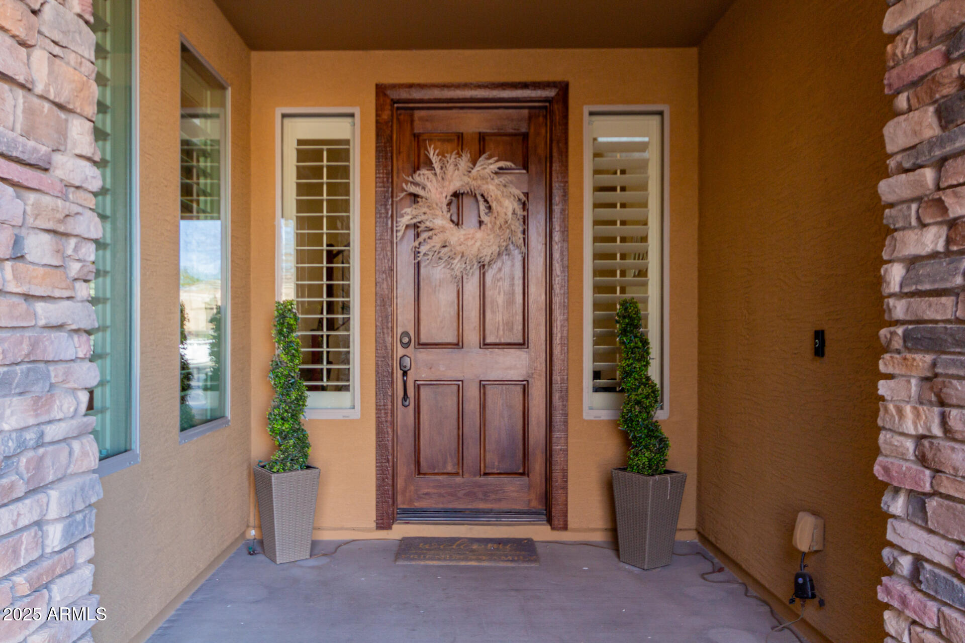 117 E BLUE LAGOON Drive