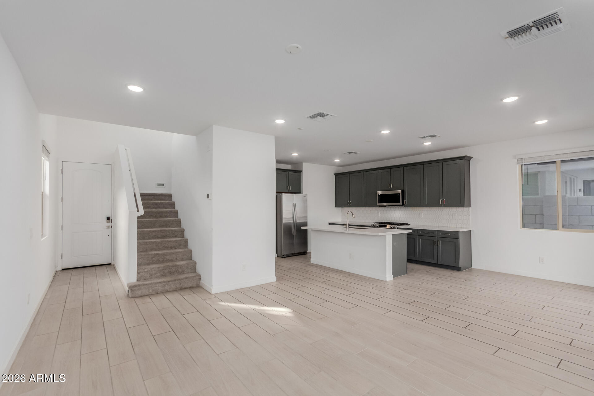 9314 E SEQUENCE Avenue