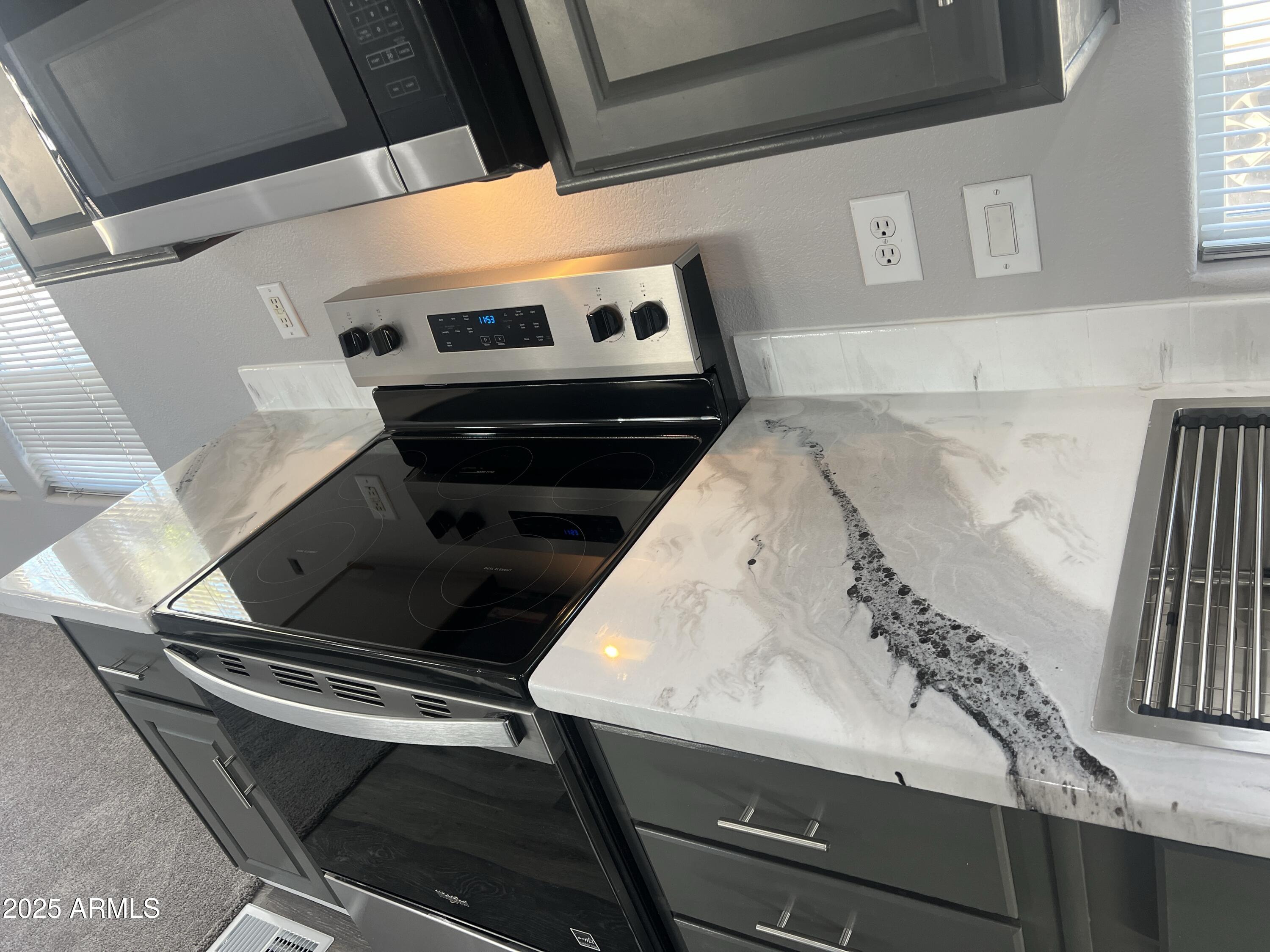 10701 N 99TH Avenue 65