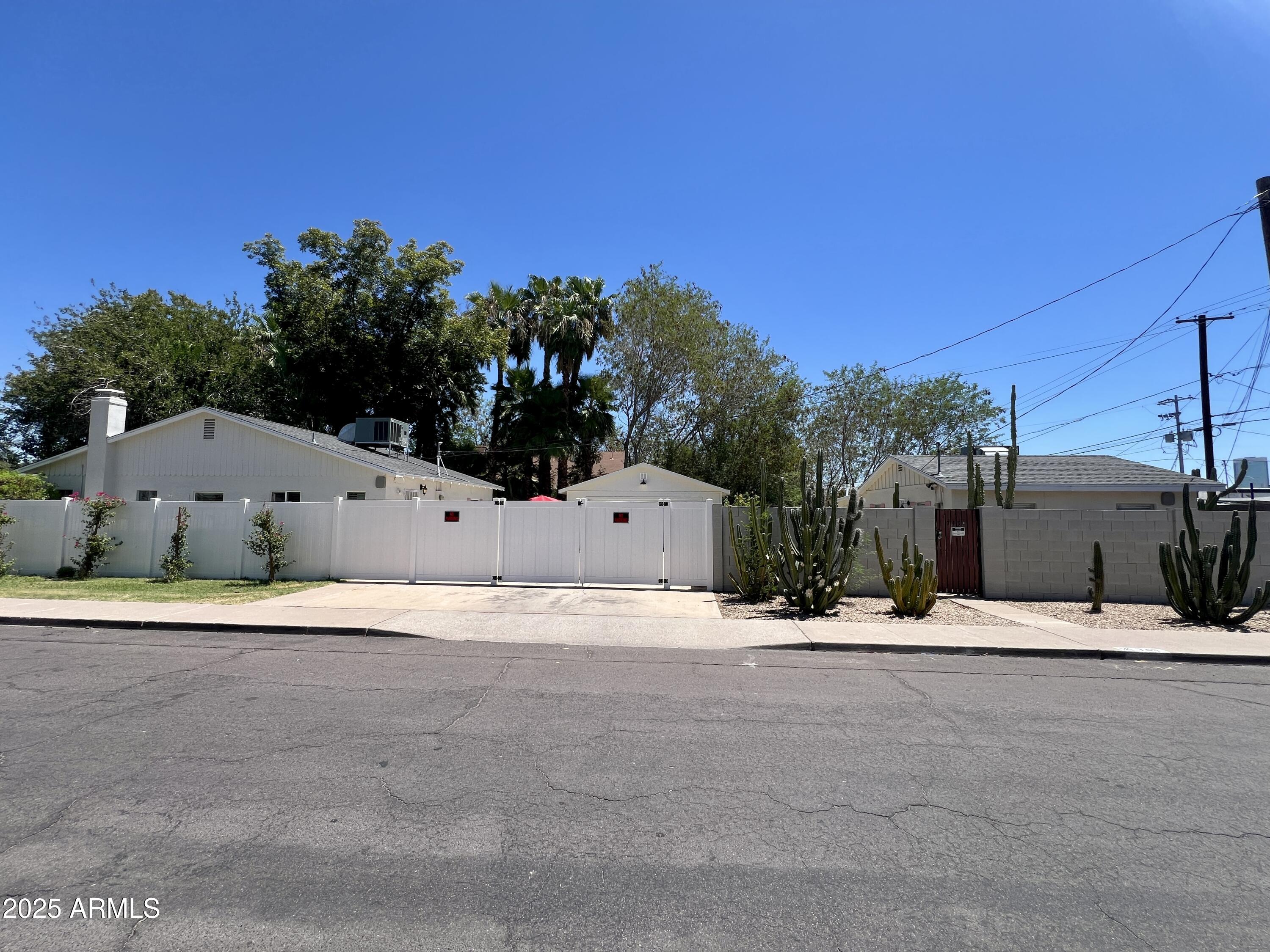 749 W Mackenzie Drive