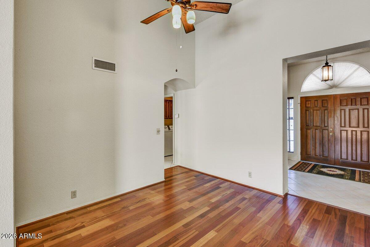 9821 W BEHREND Drive