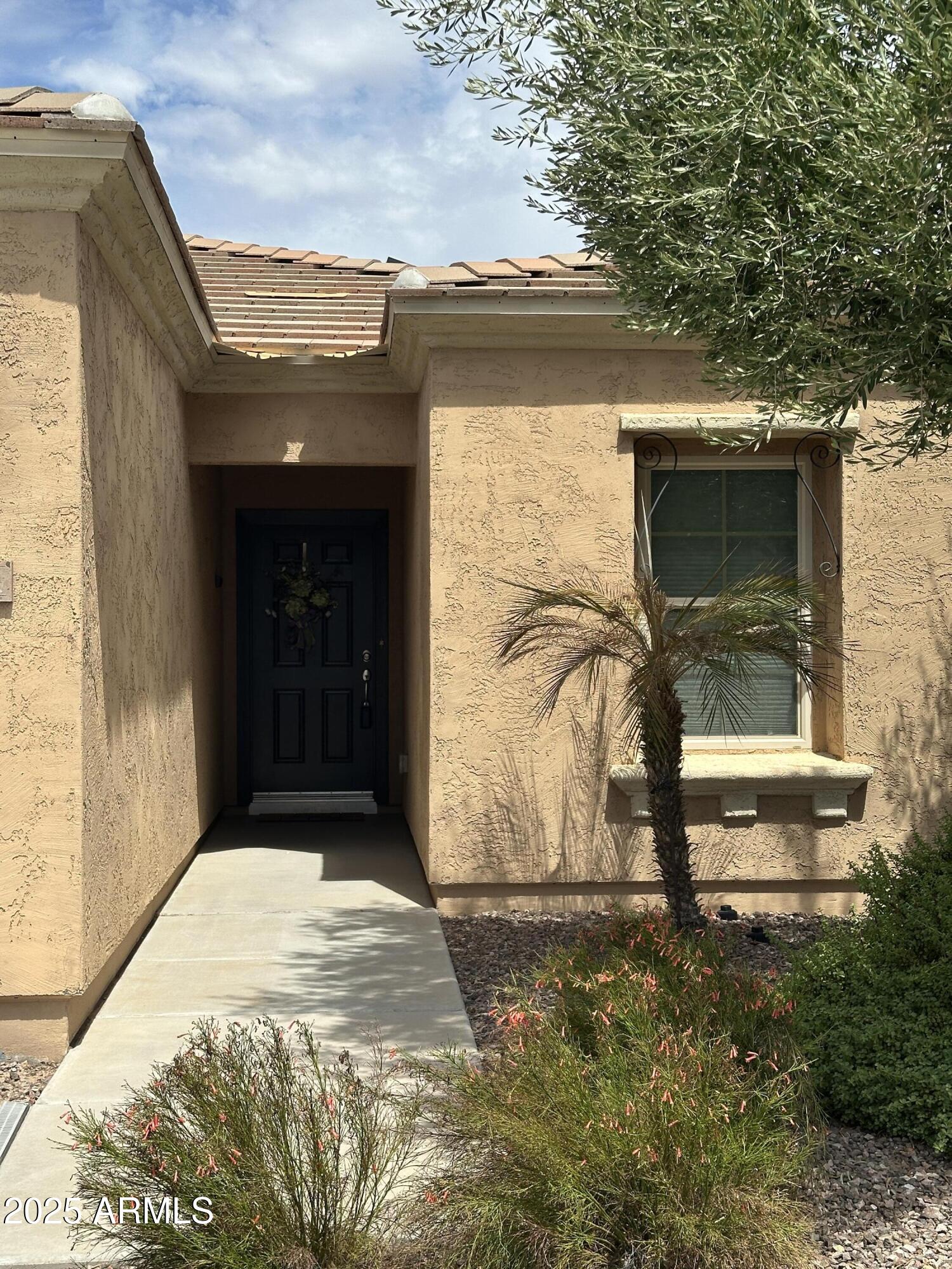 762 E LADDOOS Avenue