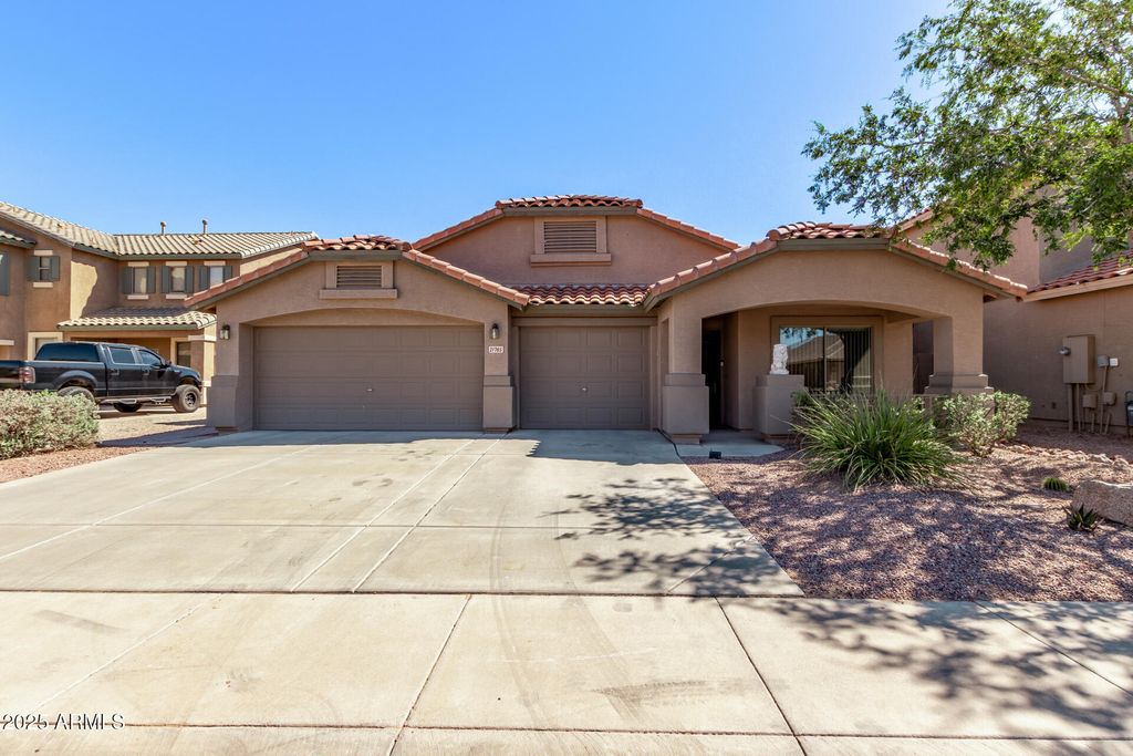Photo of 21765 N Backus Drive, Maricopa, AZ 85138 (MLS # 6932359)