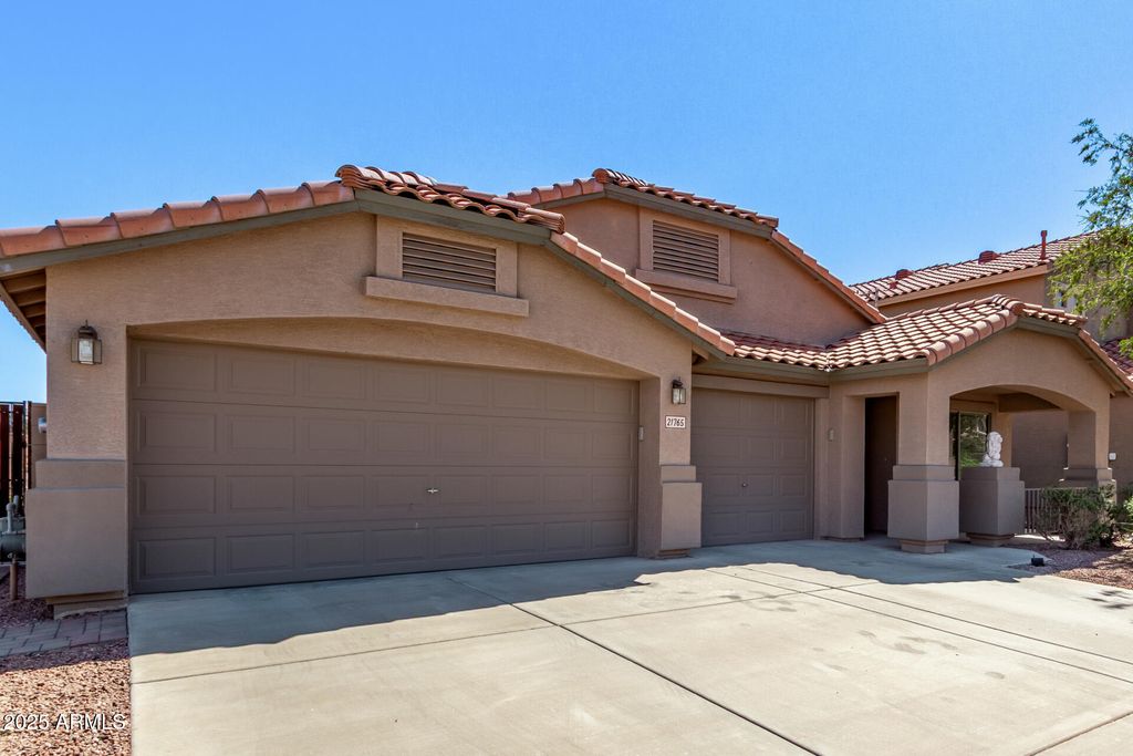 Photo of 21765 N Backus Drive, Maricopa, AZ 85138 (MLS # 6932359)