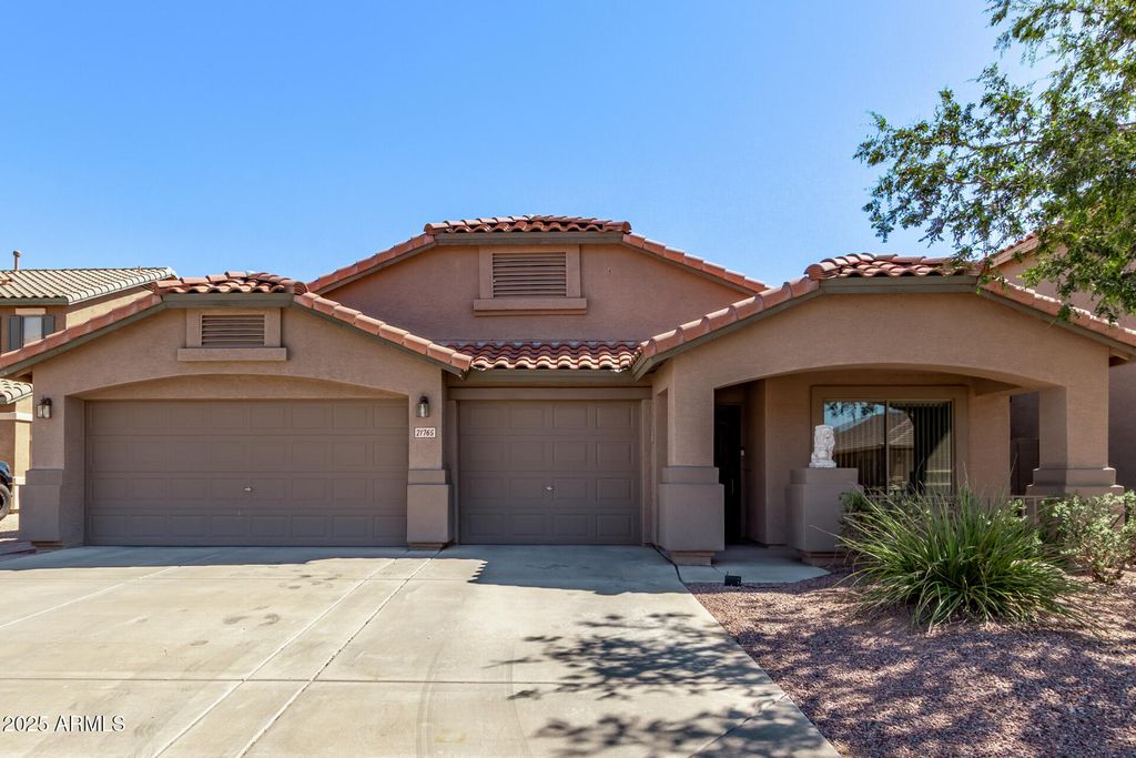 Photo of 21765 N Backus Drive, Maricopa, AZ 85138 (MLS # 6932359)