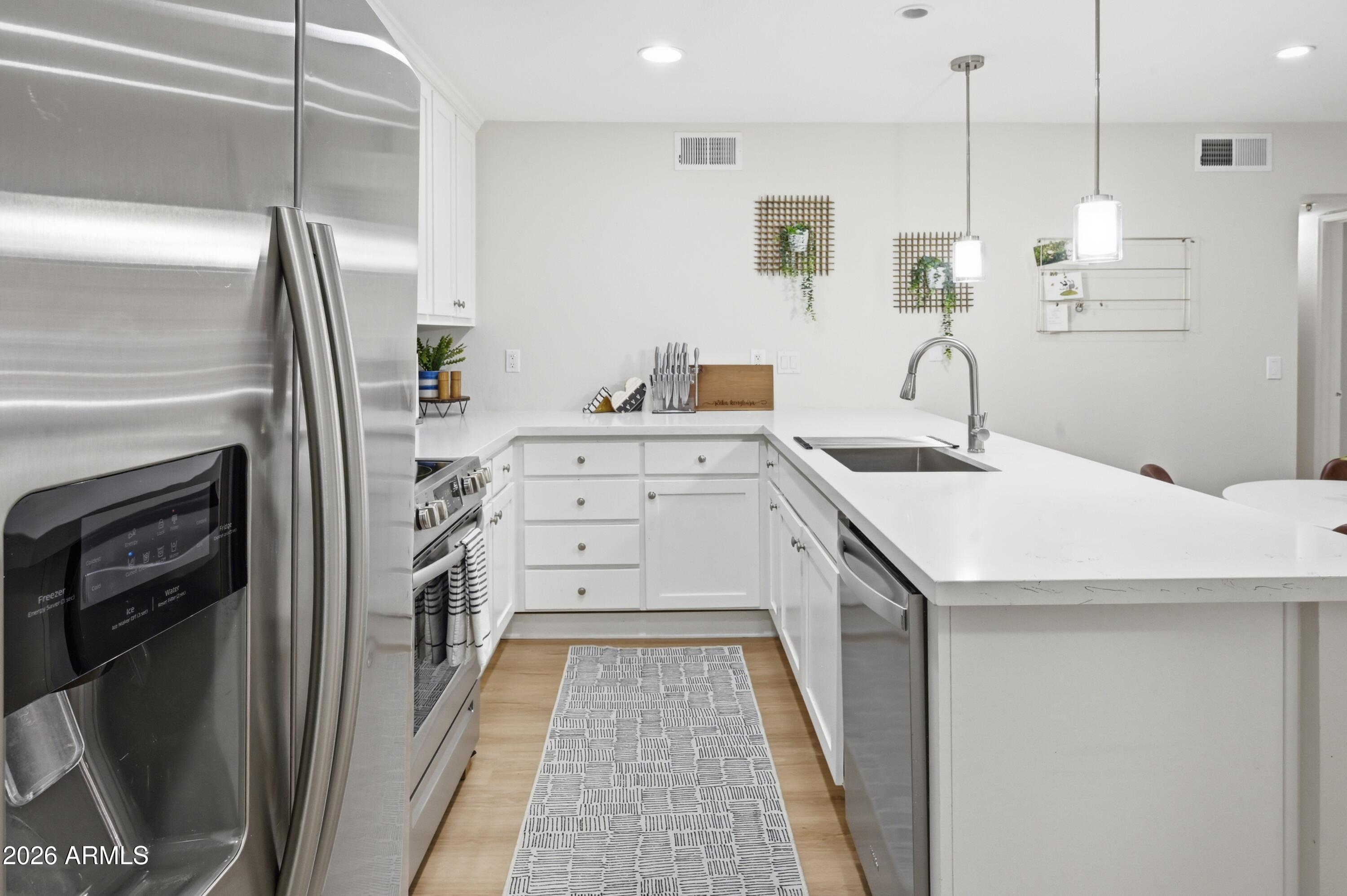 4704 E PARADISE VILLAGE Parkway N 228