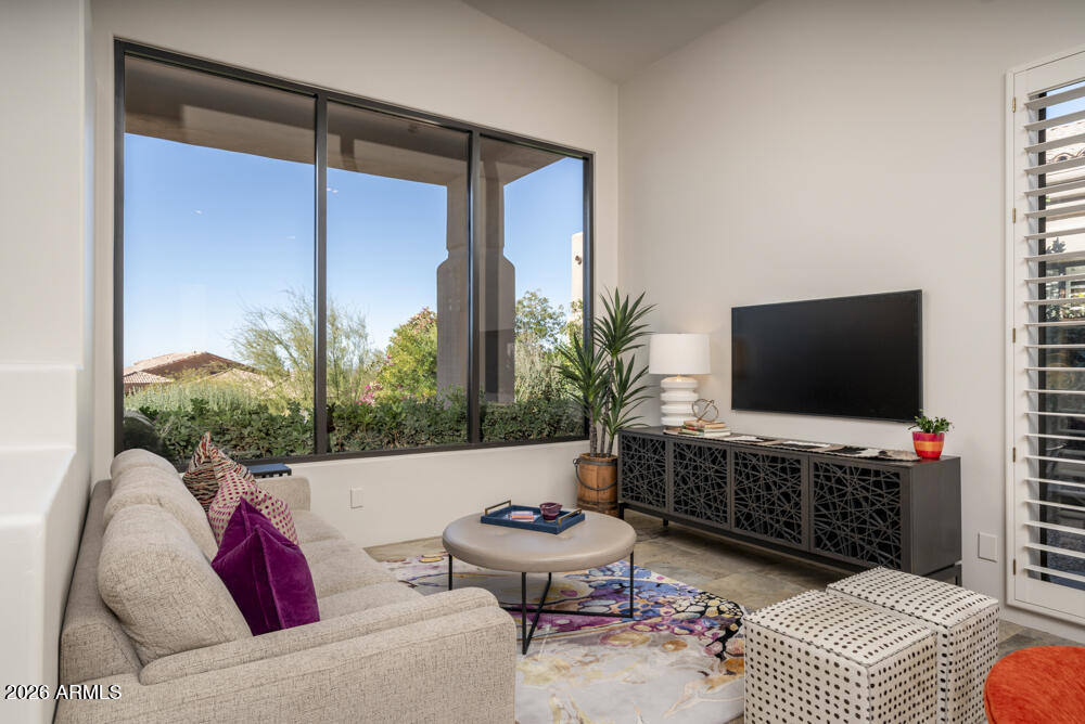 24350 N WHISPERING RIDGE Way 10