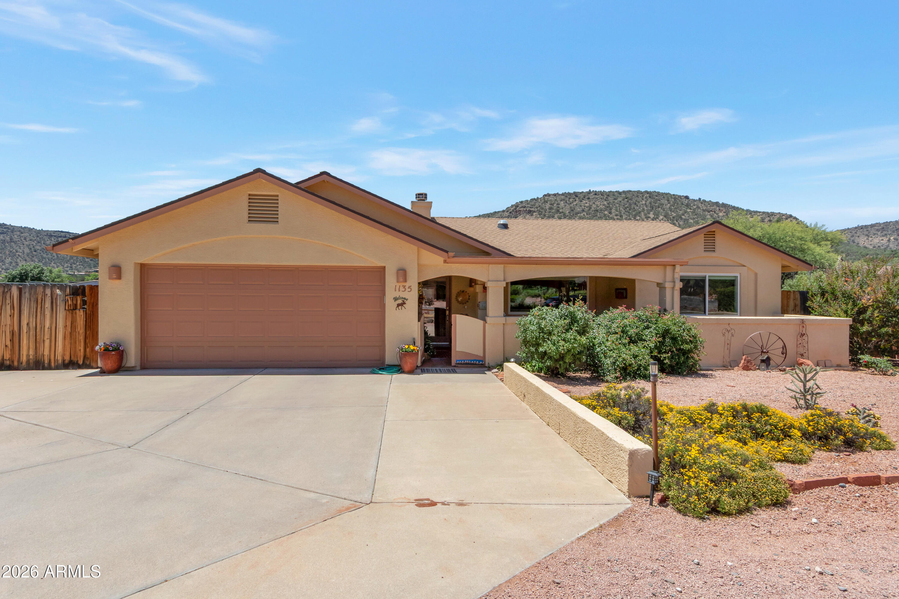 1135 VERDE VALLEY SCHOOL Road