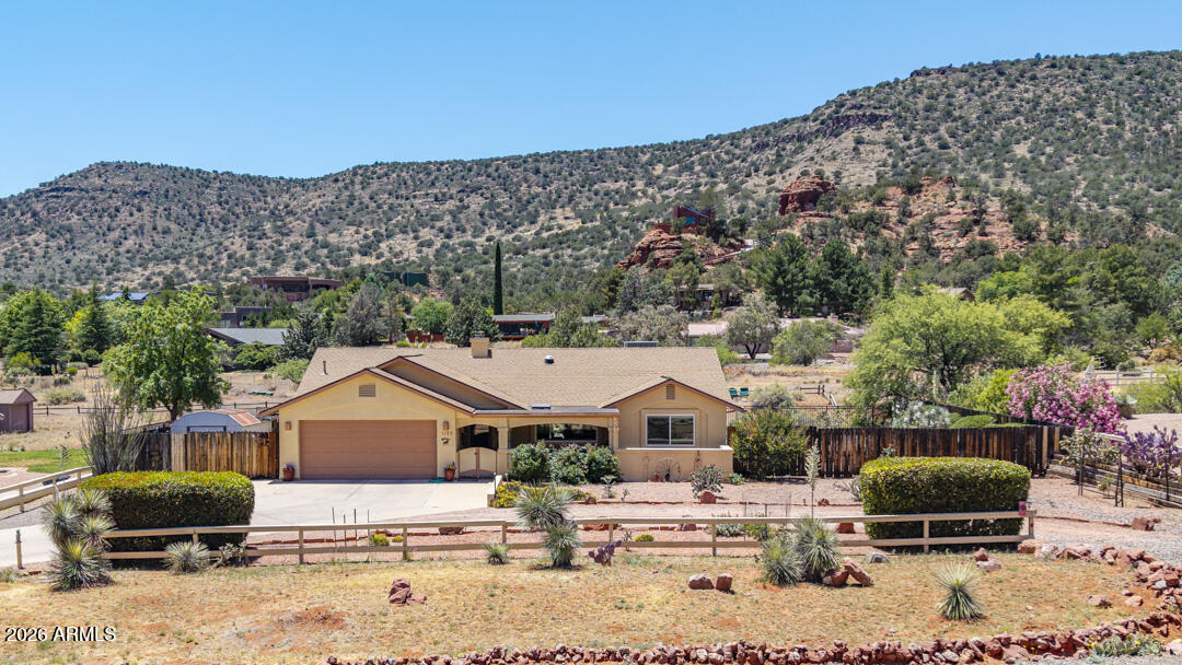 1135 VERDE VALLEY SCHOOL Road