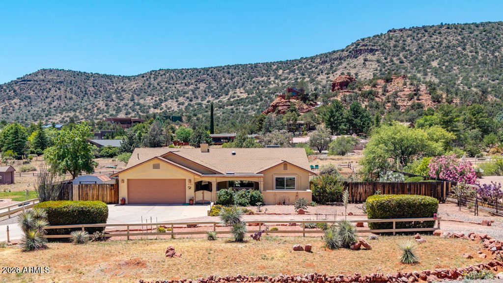 Photo of 1135 Verde Valley School Road, Sedona, AZ 86351 (MLS # 7032220)