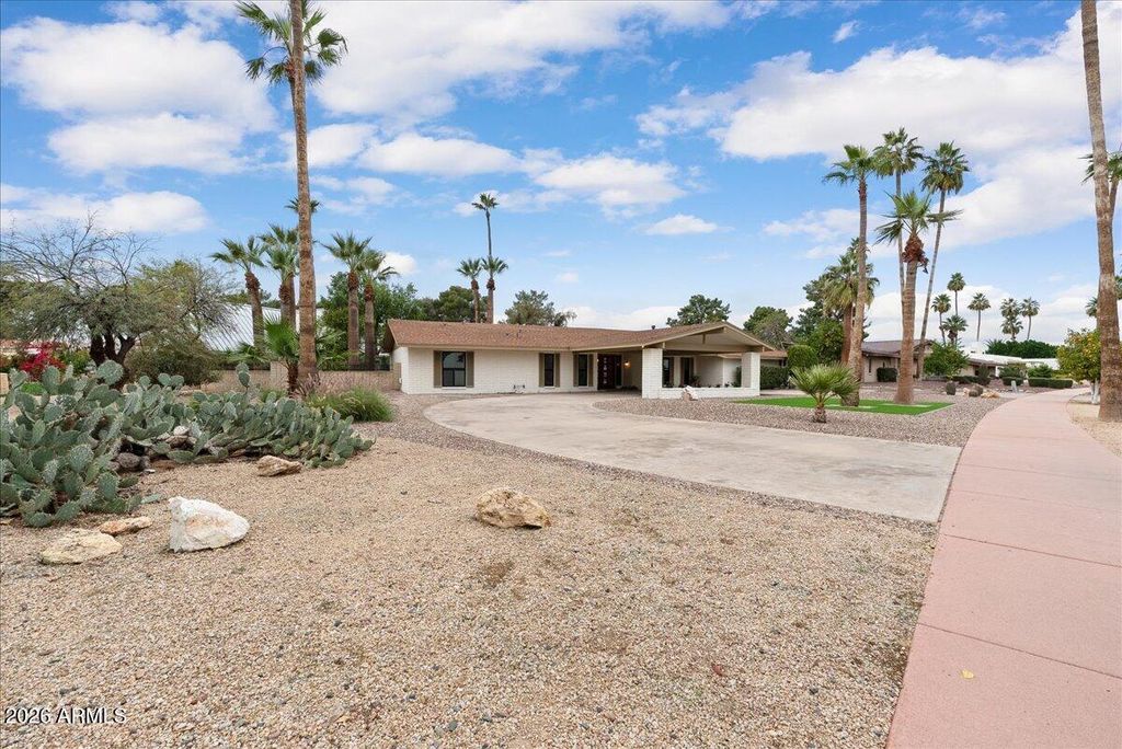 Photo of 1106 N Villa Nueva Drive, Litchfield Park, AZ 85340 (MLS # 6961475)