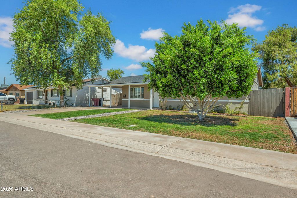 Photo of 7830 E Belleview Street, Scottsdale, AZ 85257 (MLS # 7031689)