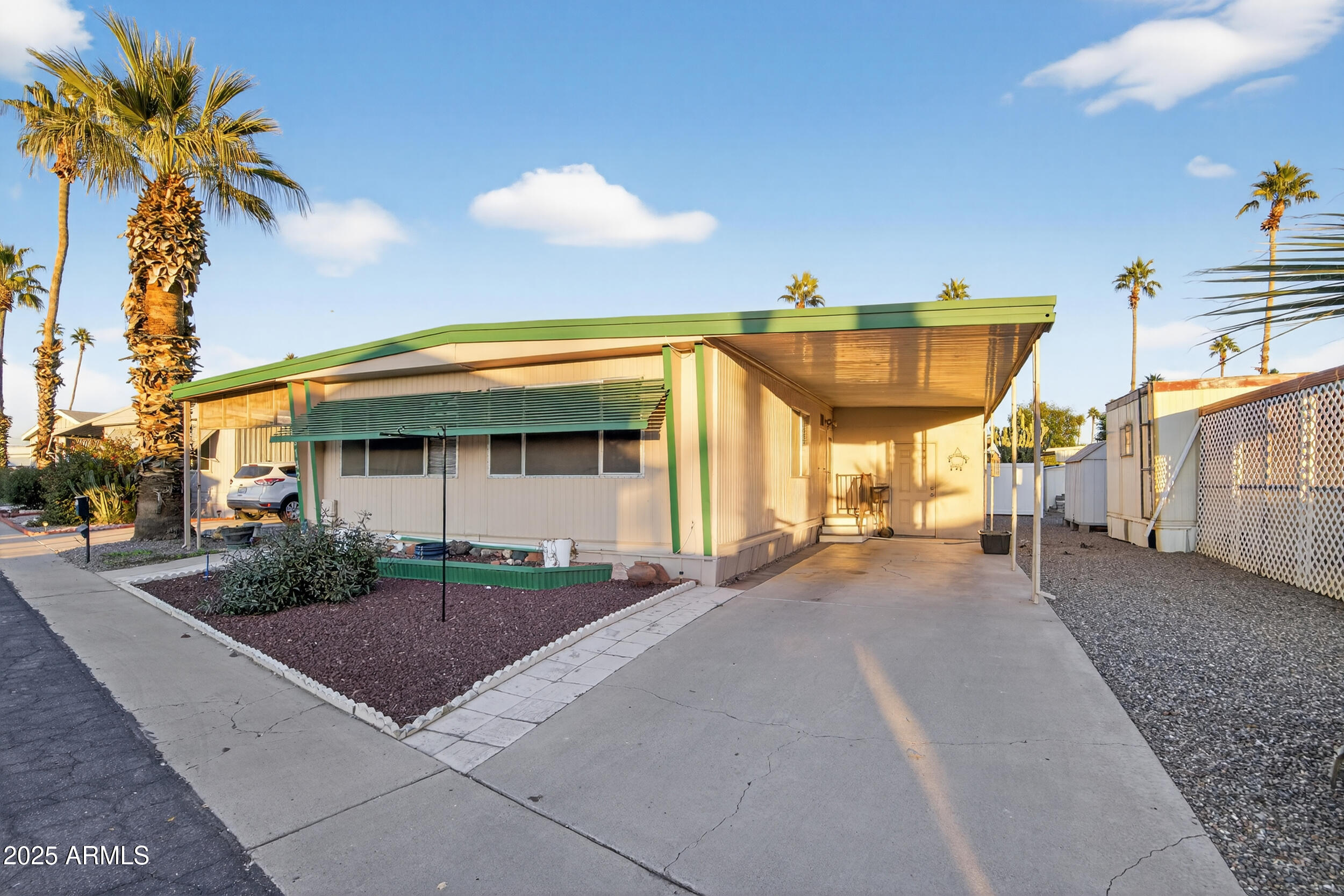 7300 N 51ST Avenue G142