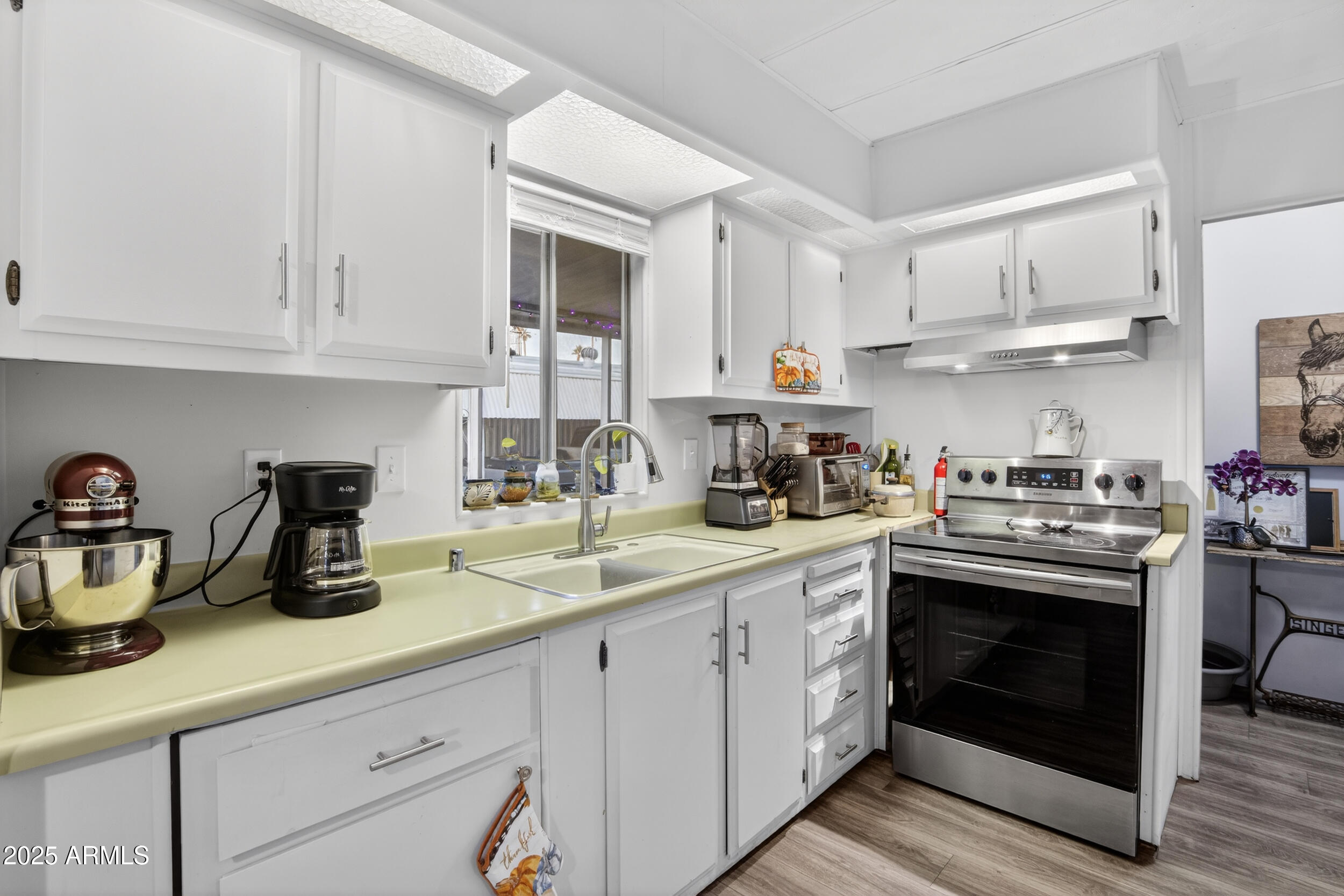 7300 N 51ST Avenue G142