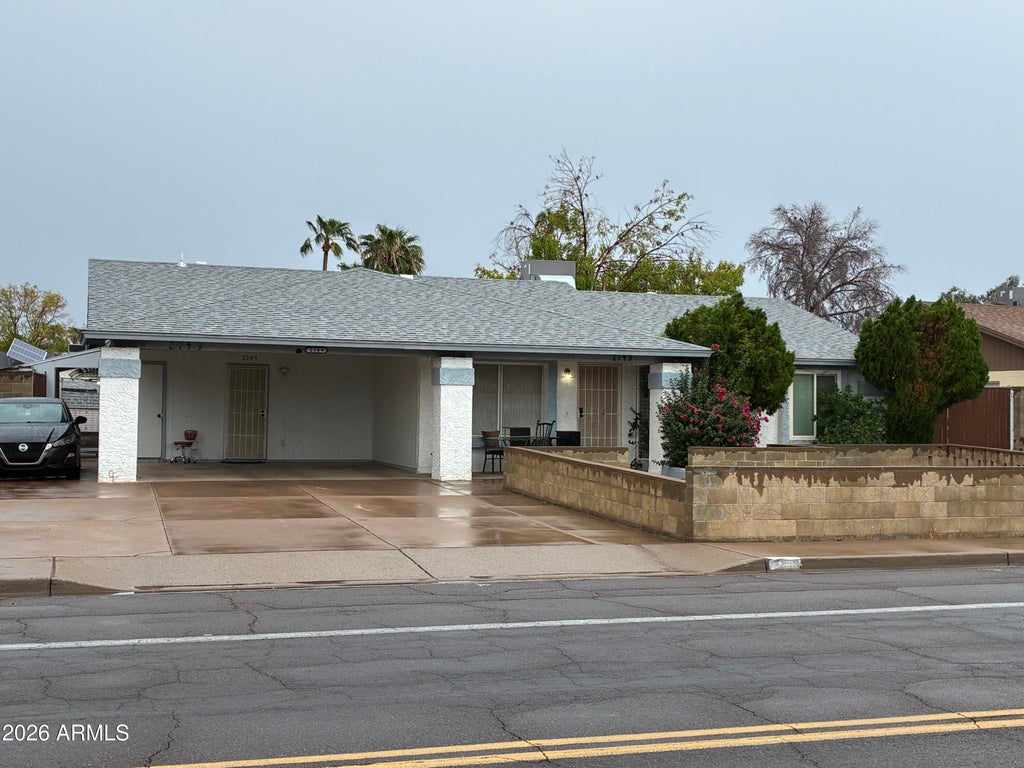 Photo of 2149 S Extension Road, Mesa, AZ 85210 (MLS # 7086467)