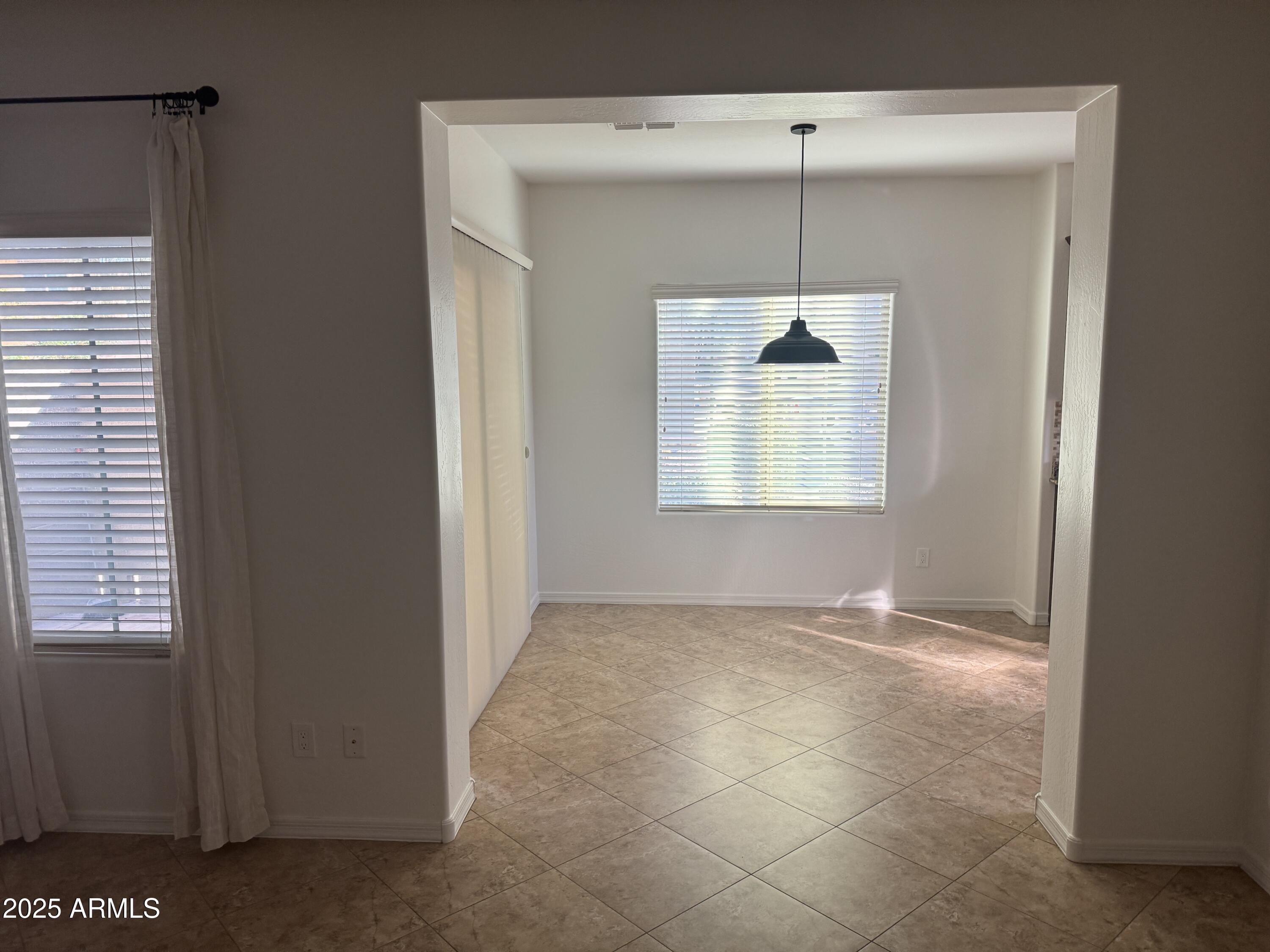 3670 E ZACHARY Drive