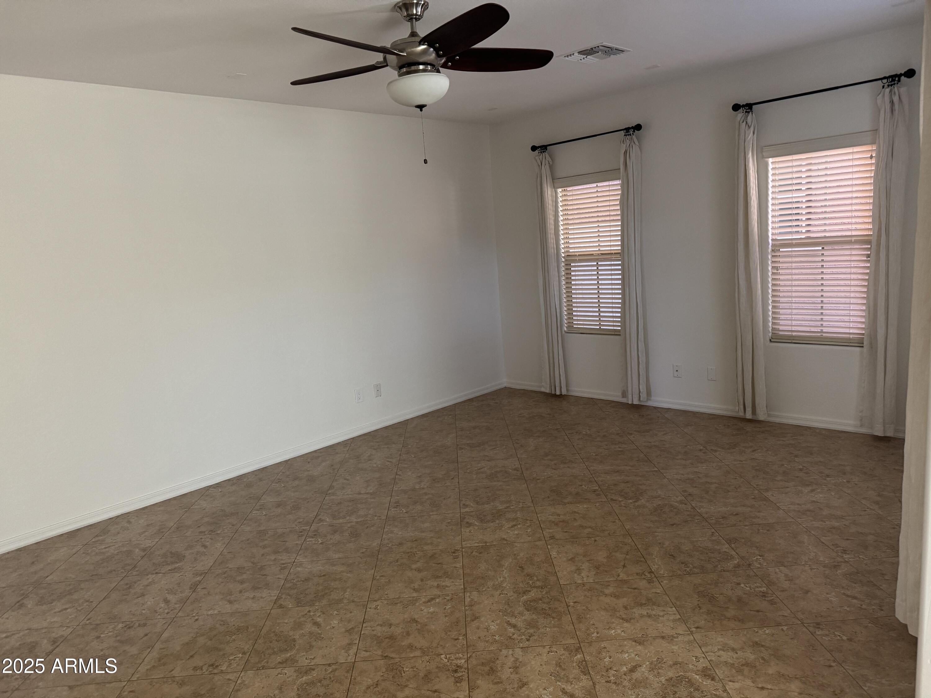 3670 E ZACHARY Drive