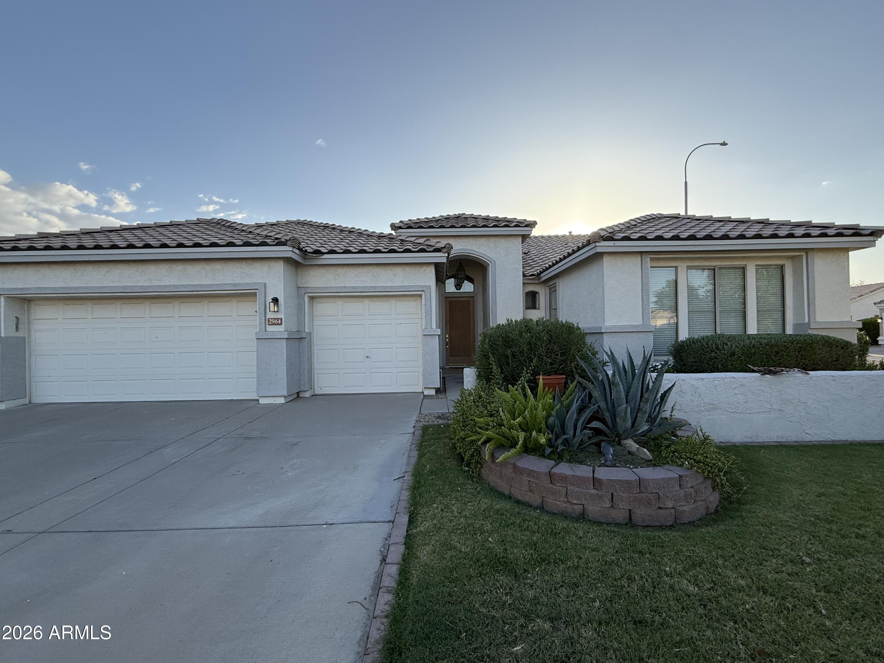 2964 S SANTA ANNA Court